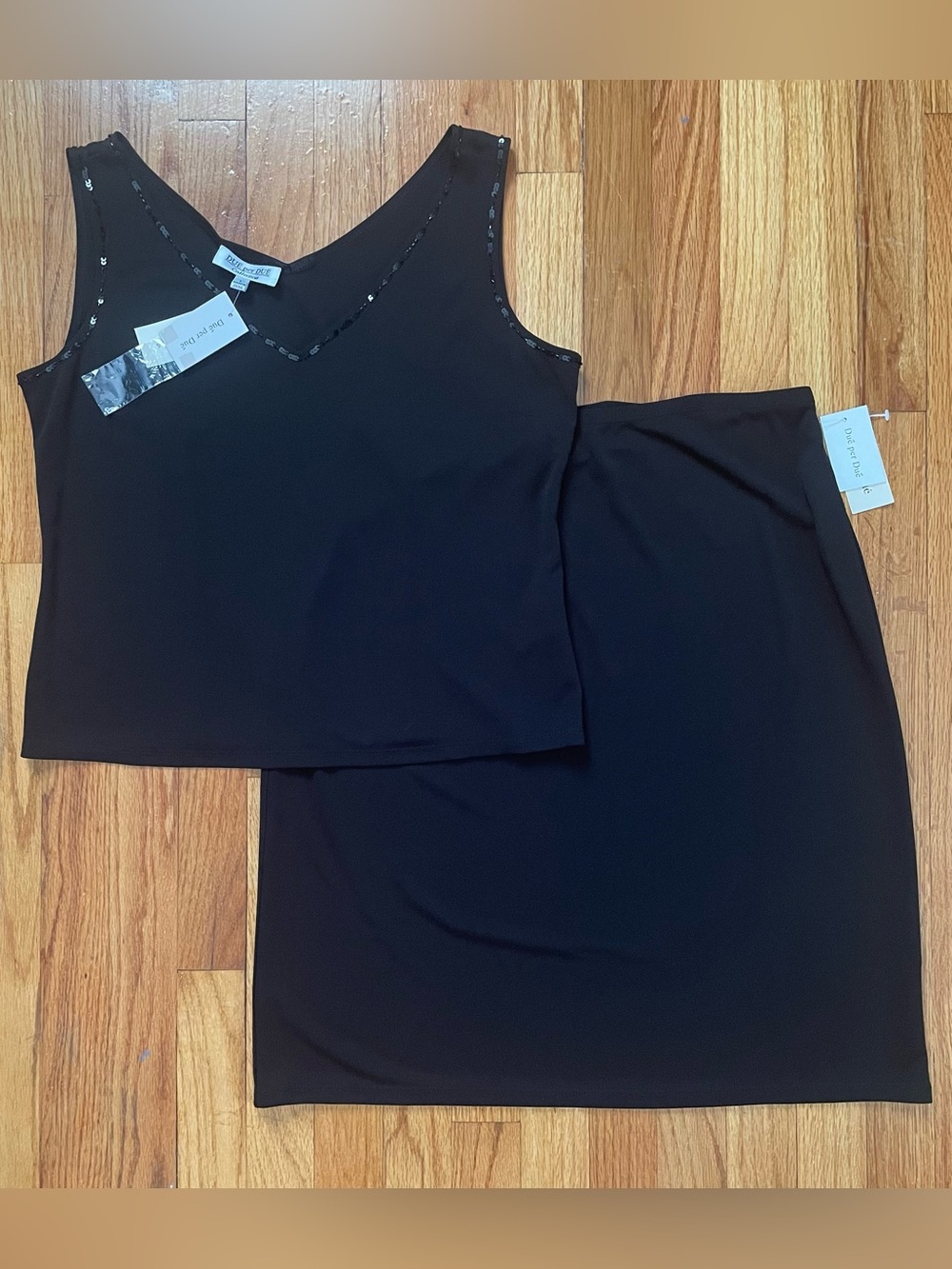 NWT VTG Dué per Dué Black Sequin Trim V-Neck Sleeveless Top & Skirt Set Womens L
